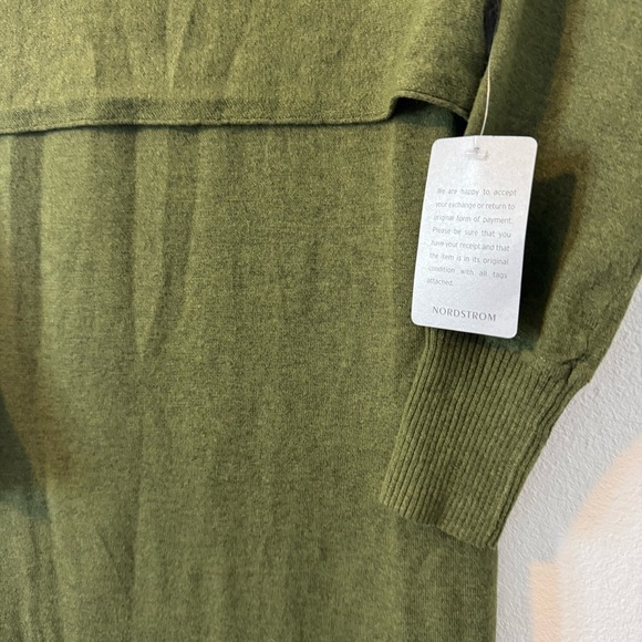 New StitchDrop Sweater Dress Color: Fern (green) Medium - Picture 10 of 12